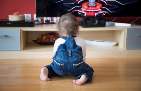 Hogyan befolyásolhatja a túlzott képernyőidő a gyermek kognitív fejlődését